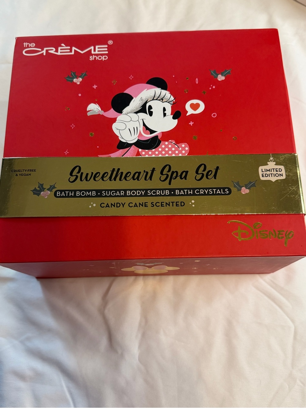 The Crème Shop Disney Sweetheart Spa Set - Red (Candy Cane Scent)
